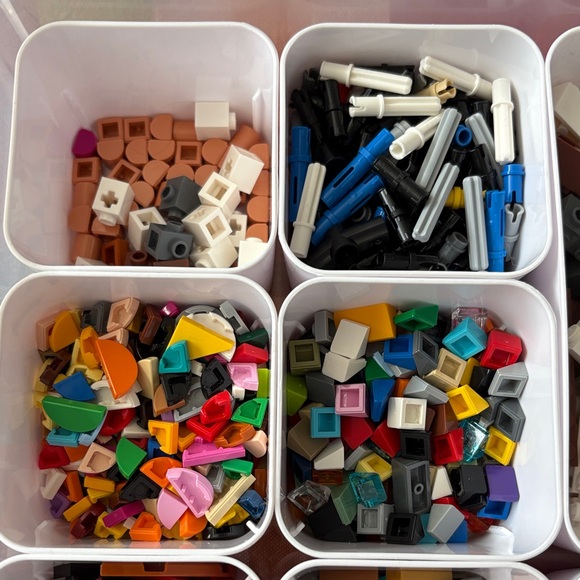 Lego bricks - Picture 4 of 5